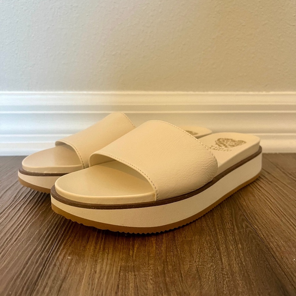 Vince Camuto Cream Sandals/Slides